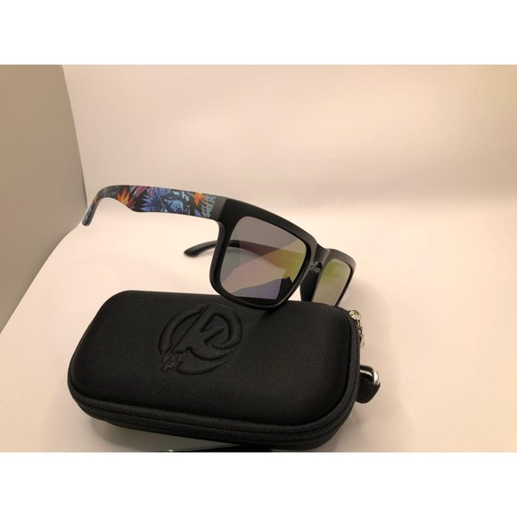 New In Plastic KDeam Sunglasses - Picture 2 of 5